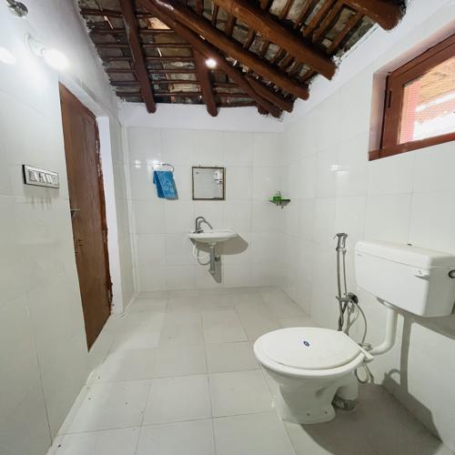 Prasanna Homestay, Chaugan